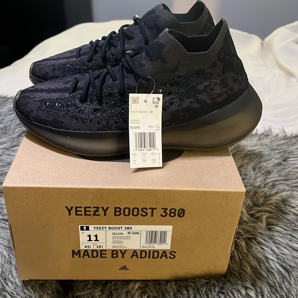 Yeezy Boost 380 'Onyx
Non-Reflective'